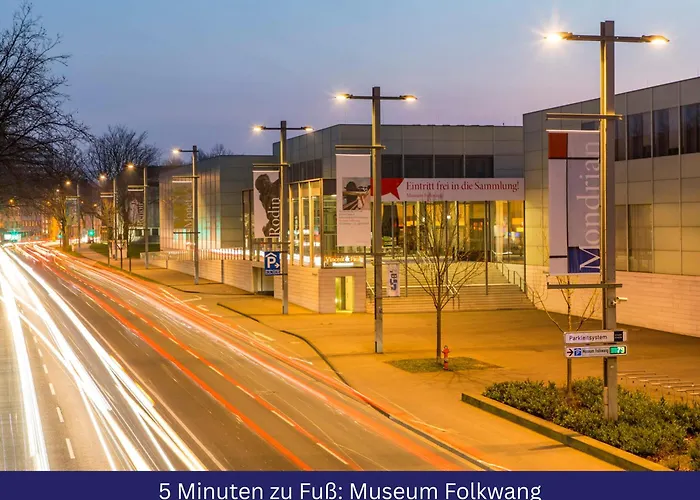 Modern Und Ruhig, Mit Garage & Ps4, Nahe Messe, Rue Und Uniklinik, Voll Ausgestattete Kueche, Bad Mit Dusche Und Badewanne Lejlighed